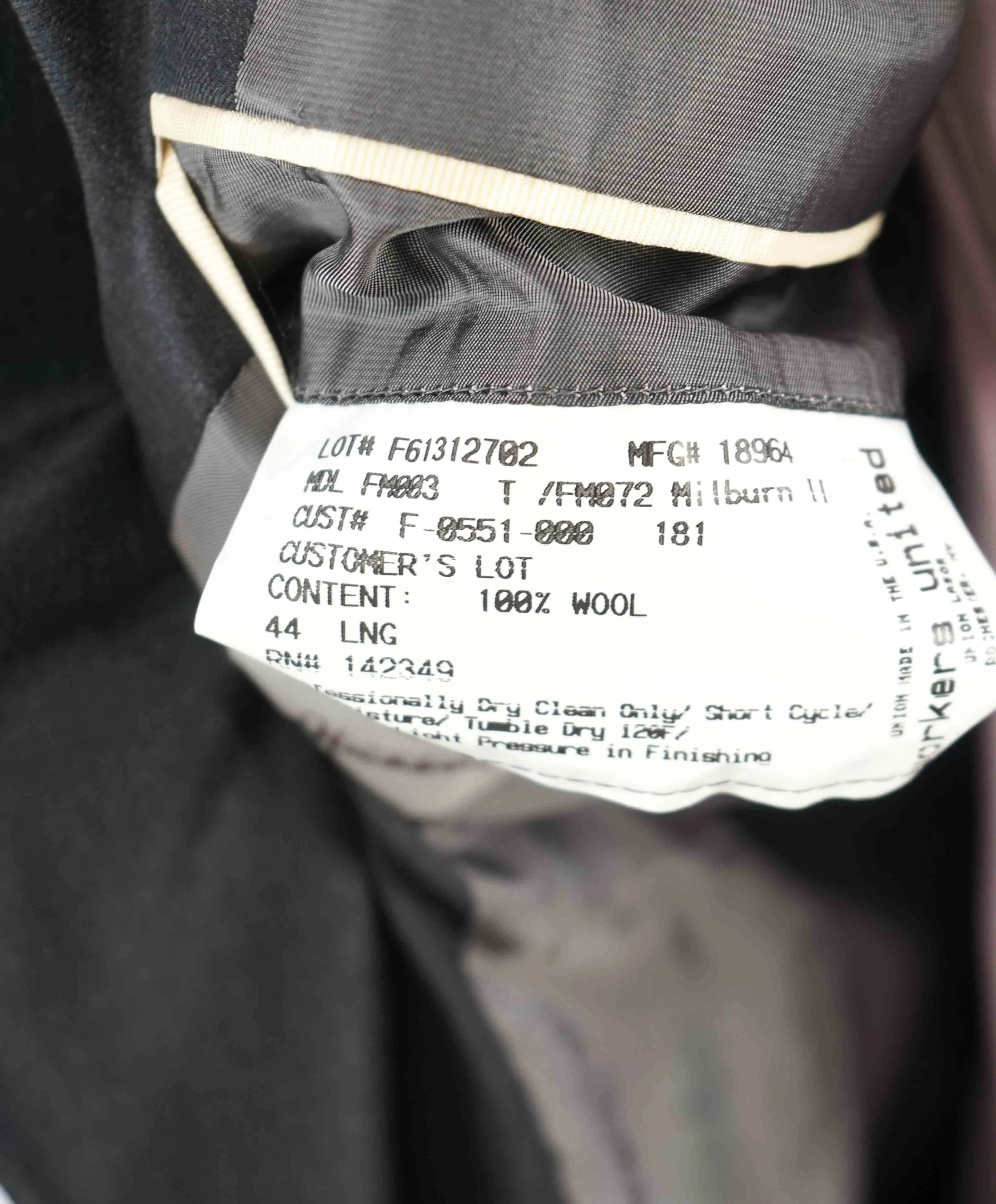 $1,295 HICKEY FREEMAN - *CLOSET STAPLE* Gray Wool Blazer "Milburn ii" - 44L