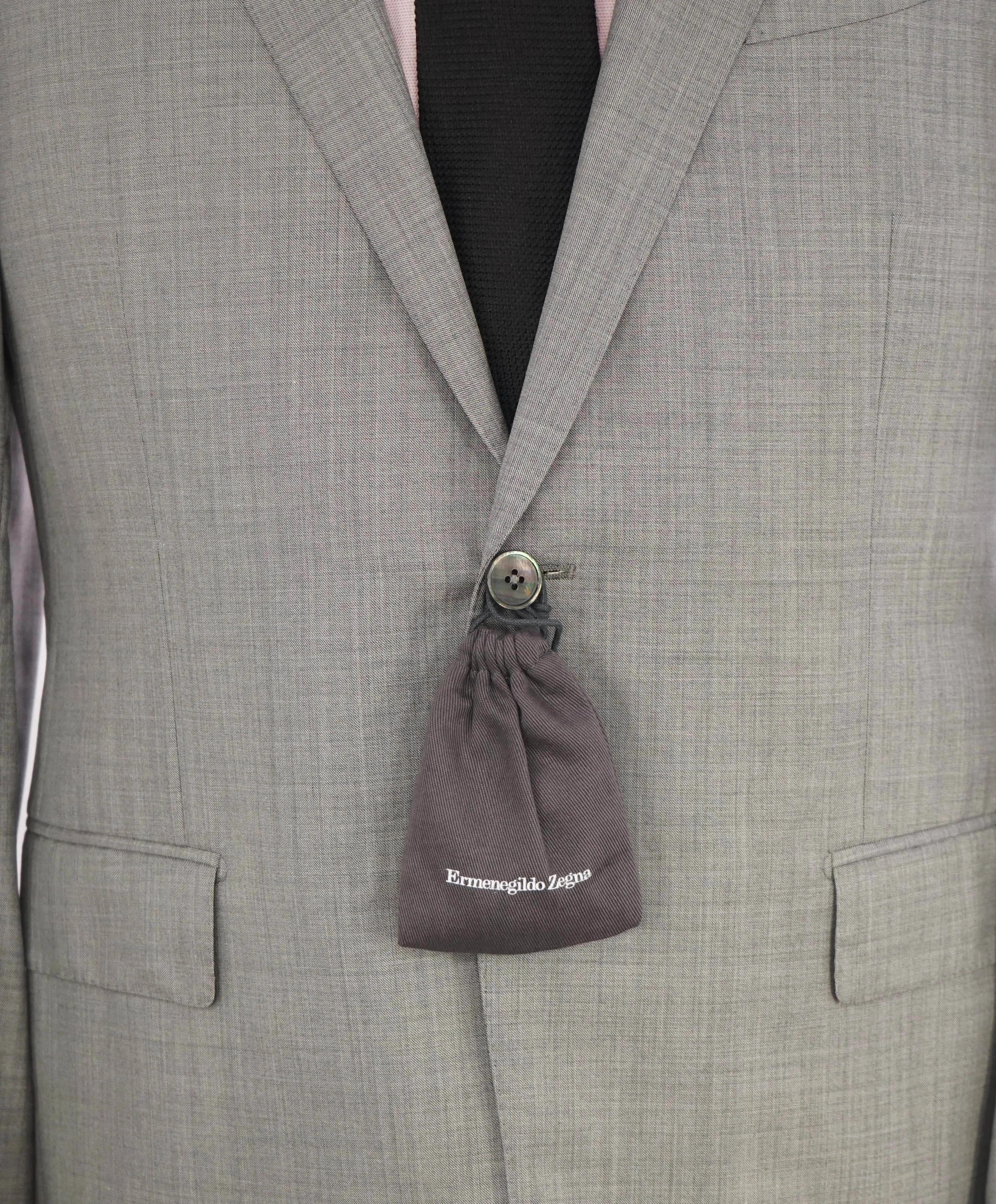 $3,495 ERMENEGILDO ZEGNA -"TROFEO 600" Gray Textured Blazer - 42R